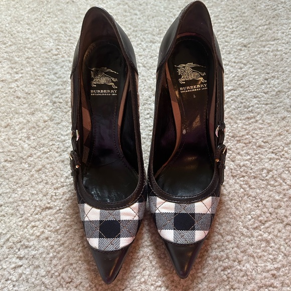 Burberry Shoes - Burberry Black & White Check Pointed Toe Heels